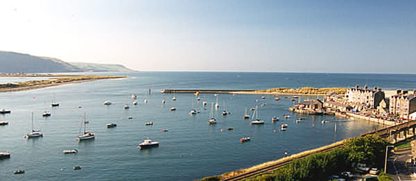 - click for a different panoramic view from bridge=35K